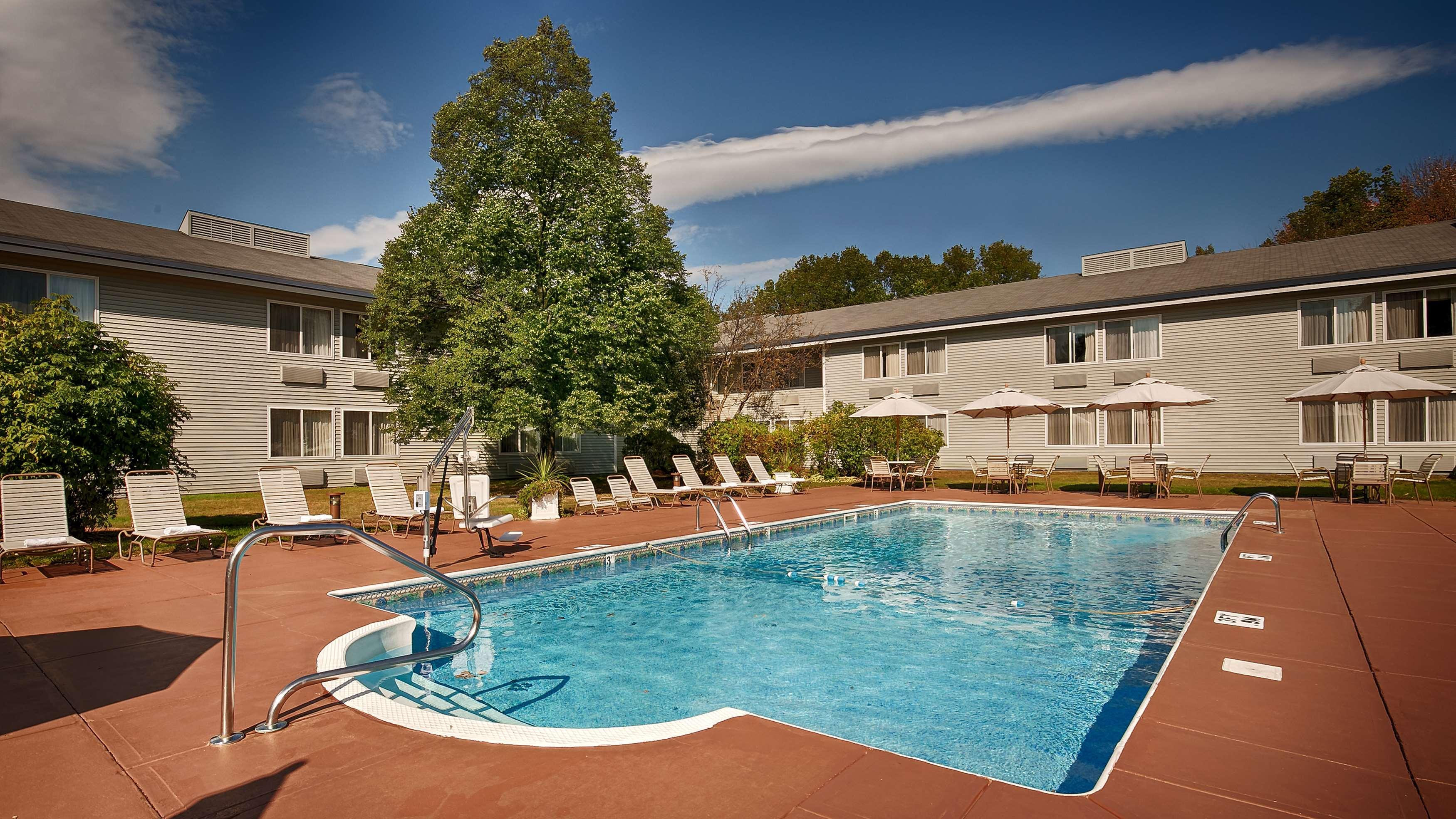 Best Western Plus Windjammer Inn & Conference Center Берлингтон Экстерьер фото