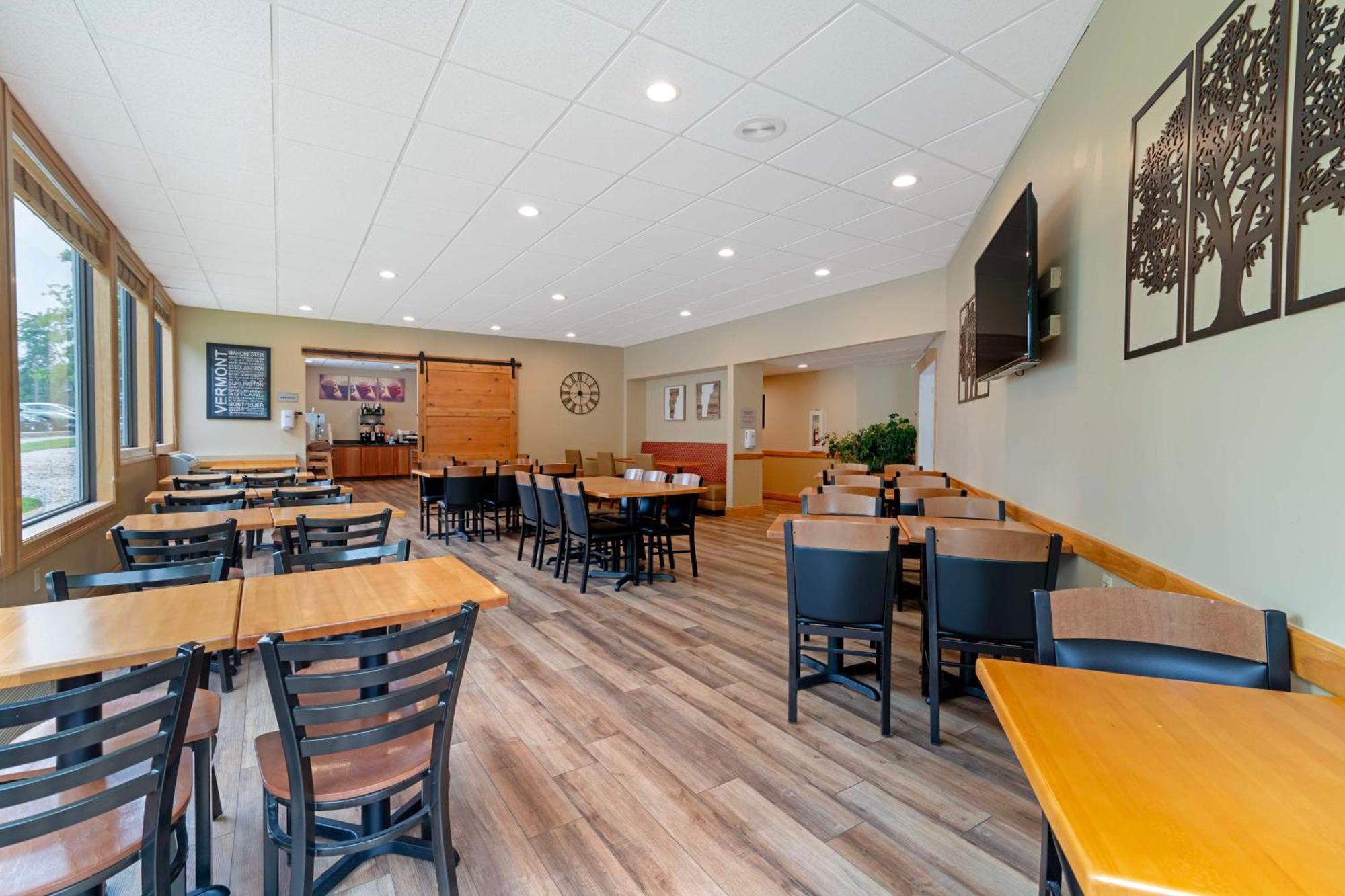 Best Western Plus Windjammer Inn & Conference Center Берлингтон Экстерьер фото